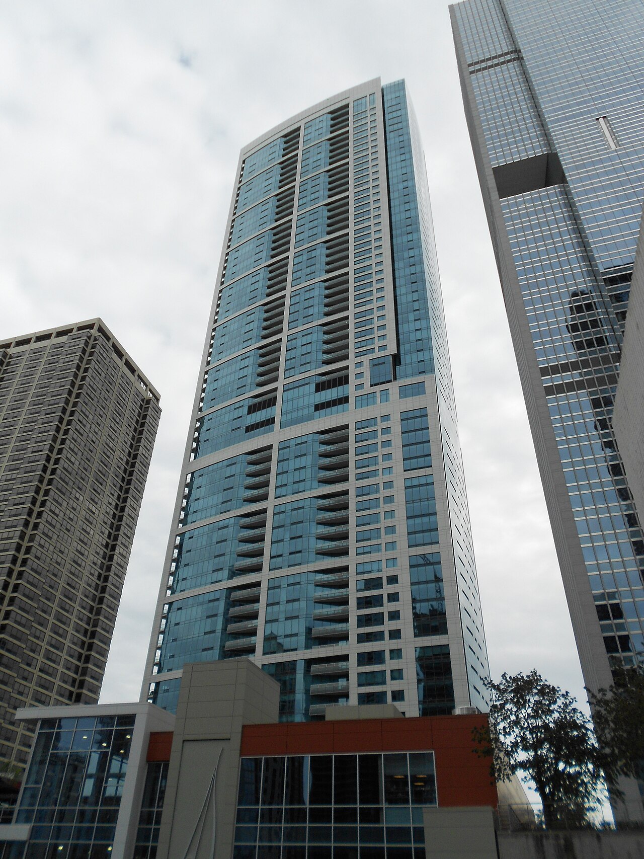 Fullerton Suites